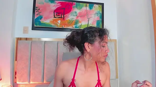Snapshot of AntonellaHall_ chatting on March 13, 2025, 6:12 pm AntonellaHall  online show from March 13, 2025, 6:12 pm