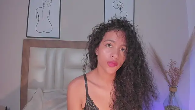 Snapshot of AntonellaHall_ chatting on October 11, 2025, 12:32 am AntonellaHall  online show from October 11, 2025, 12:32 am