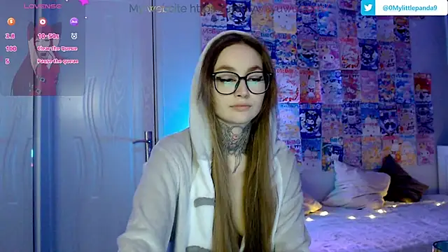 Snapshot of Milky_way_UwU chatting on December 15, 2024, 1:02 am Milky way UwU online show from December 15, 2024, 1:02 am