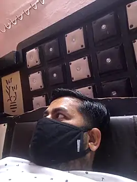 Snapshot of bobbyronak chatting on March 20, 2025, 6:31 pm bobbyronak online show from March 20, 2025, 6:31 pm