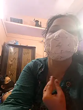 Snapshot of bobbyronak chatting on November 3, 2025, 7:15 pm bobbyronak online show from November 3, 2025, 7:15 pm