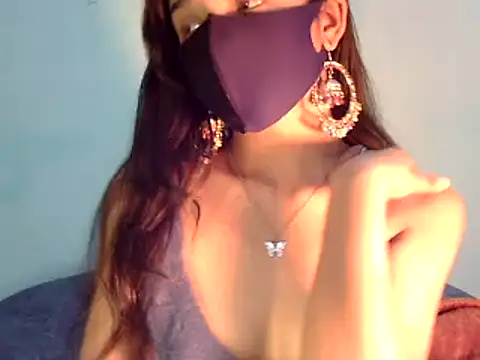 Cute Alaina online show from January 18, 2025, 9:24 am
