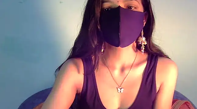 Cute Alaina online show from February 9, 2025, 1:00 am