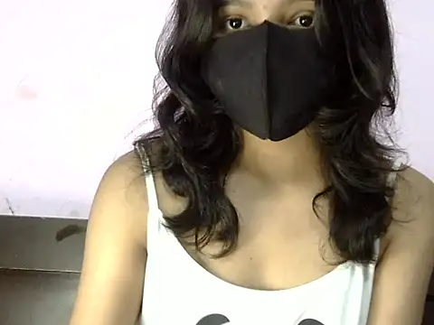 Cute Alaina online show from October 24, 2025, 5:48 am