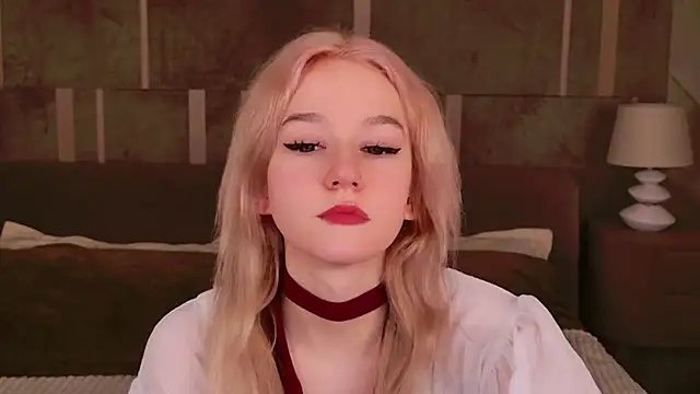 Snapshot of NaomiLoys chatting on March 16, 2025, 6:55 pm NaomiLoys online show from March 16, 2025, 6:55 pm