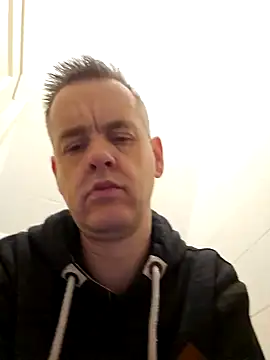 Snapshot of Hectorthyssen1 chatting on February 8, 2025, 11:01 am Hectorthyssen1 online show from February 8, 2025, 11:01 am