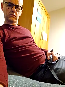 Snapshot of Hectorthyssen1 chatting on February 14, 2025, 11:20 pm Hectorthyssen1 online show from February 14, 2025, 11:20 pm