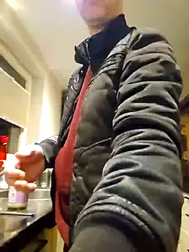 Snapshot of Hectorthyssen1 chatting on February 27, 2025, 5:34 am Hectorthyssen1 online show from February 27, 2025, 5:34 am