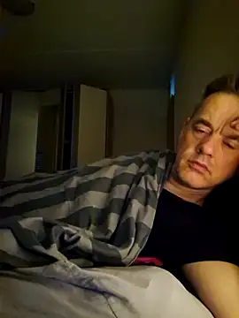 Snapshot of Hectorthyssen1 chatting on November 1, 2025, 6:26 am Hectorthyssen1 online show from November 1, 2025, 6:26 am