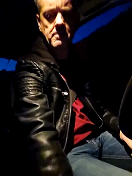 Snapshot of Hectorthyssen1 chatting on November 5, 2025, 4:40 pm Hectorthyssen1 online show from November 5, 2025, 4:40 pm