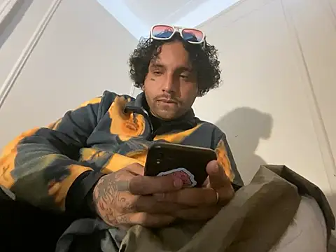 Snapshot of TacosSenpai chatting on December 24, 2024, 1:38 am TacosSenpai online show from December 24, 2024, 1:38 am