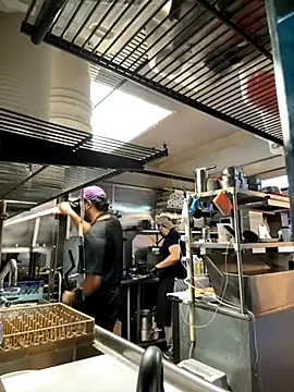 Snapshot of TacosSenpai chatting on September 29, 2025, 4:01 pm TacosSenpai online show from September 29, 2025, 4:01 pm