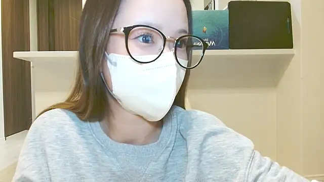 Snapshot of _hina_chan_ chatting on October 15, 2025, 2:28 pm  hina chan  online show from October 15, 2025, 2:28 pm