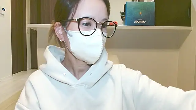 Snapshot of _hina_chan_ chatting on October 22, 2025, 1:44 pm  hina chan  online show from October 22, 2025, 1:44 pm