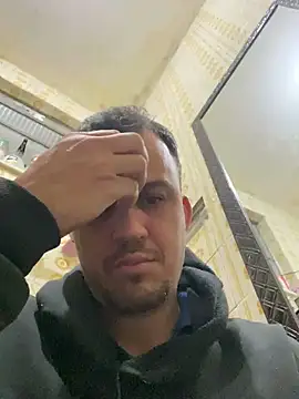 Vaguinhowqs online show from November 7, 2025, 7:41 am