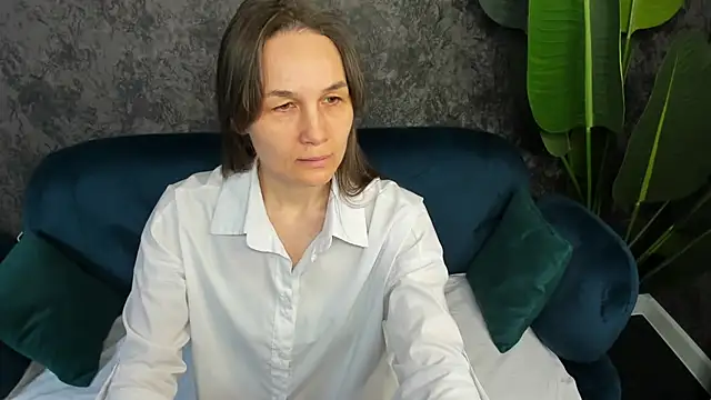 Snapshot of Lillian_White chatting on March 18, 2025, 7:08 am Lillian White online show from March 18, 2025, 7:08 am