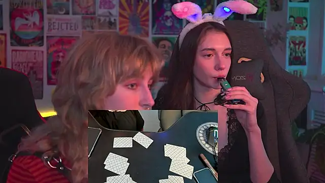 Snapshot of LuxRayi chatting on December 20, 2024, 12:49 pm LuxRayi online show from December 20, 2024, 12:49 pm