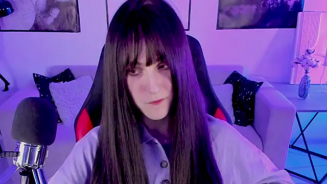 Snapshot of LuxRayi chatting on February 11, 2025, 6:44 pm LuxRayi online show from February 11, 2025, 6:44 pm