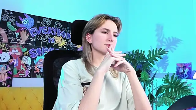 Snapshot of LuxRayi chatting on February 18, 2025, 3:21 am LuxRayi online show from February 18, 2025, 3:21 am