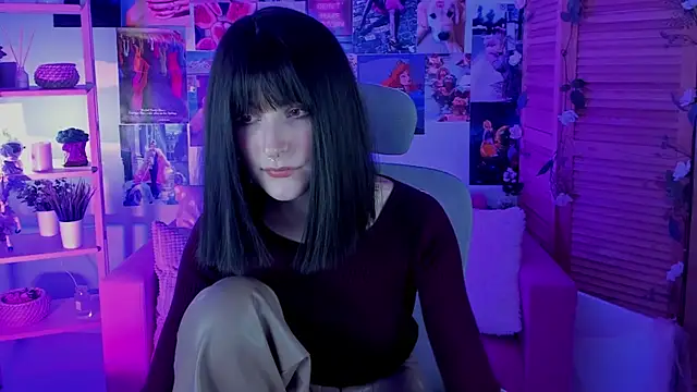 Snapshot of LuxRayi chatting on March 22, 2025, 8:59 pm LuxRayi online show from March 22, 2025, 8:59 pm