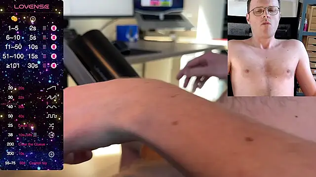 Snapshot of ikbeneendikkelul chatting on March 18, 2025, 9:52 am ikbeneendikkelul online show from March 18, 2025, 9:52 am