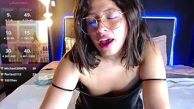 Snapshot of ShyVibes_ chatting on January 29, 2025, 10:01 pm ShyVibes  online show from January 29, 2025, 10:01 pm