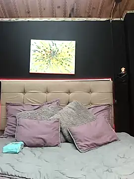Snapshot of ShyVibes_ chatting on February 6, 2025, 12:43 am ShyVibes  online show from February 6, 2025, 12:43 am