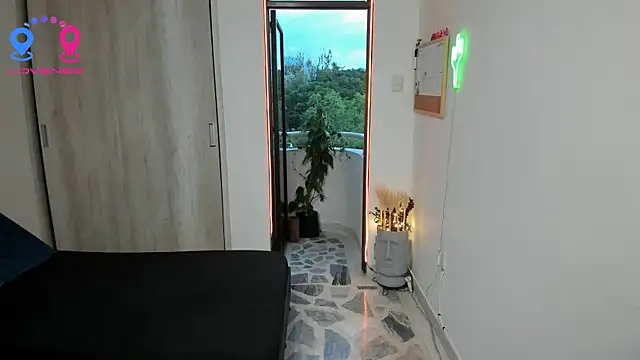 Snapshot of Travis_bakers chatting on September 20, 2025, 10:44 pm Travis bakers online show from September 20, 2025, 10:44 pm