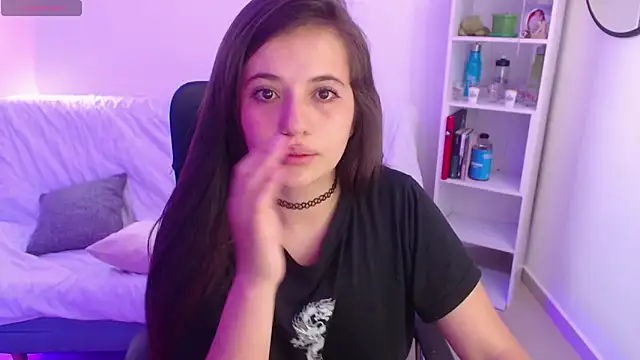 Snapshot of Soy_abby chatting on January 14, 2025, 7:43 pm Soy abby online show from January 14, 2025, 7:43 pm