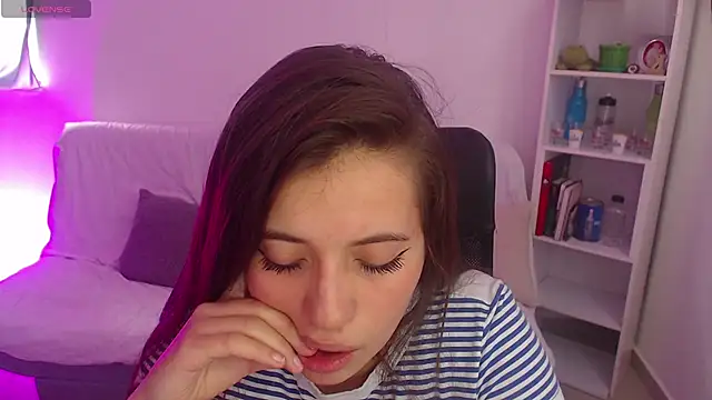 Snapshot of Soy_abby chatting on January 23, 2025, 8:56 pm Soy abby online show from January 23, 2025, 8:56 pm