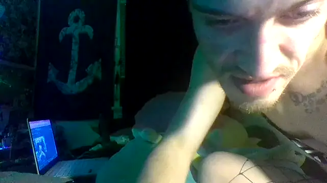 Snapshot of ATwinkie chatting on February 7, 2025, 1:15 am ATwinkie online show from February 7, 2025, 1:15 am