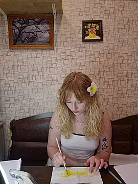 Snapshot of lola__banny chatting on October 22, 2025, 3:45 pm lola banny online show from October 22, 2025, 3:45 pm