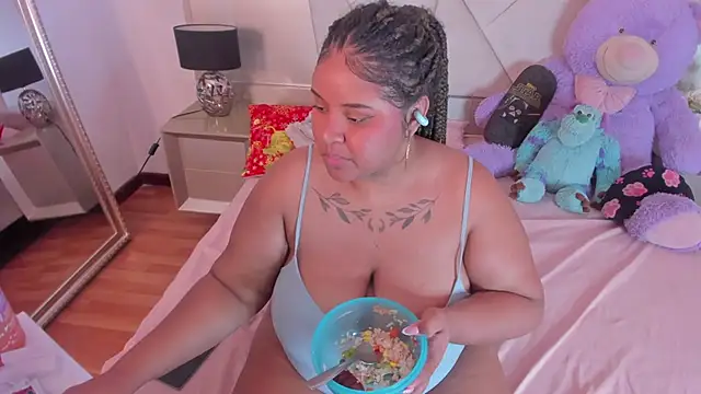 Snapshot of RAVENDIPAUL chatting on December 26, 2024, 10:20 pm RAVENDIPAUL online show from December 26, 2024, 10:20 pm