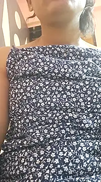 Snapshot of Aaliyalove1 chatting on February 1, 2025, 10:13 pm Aaliyalove1 online show from February 1, 2025, 10:13 pm