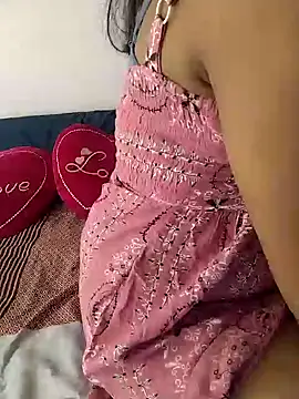 Snapshot of Aaliyalove1 chatting on February 9, 2025, 11:04 am Aaliyalove1 online show from February 9, 2025, 11:04 am