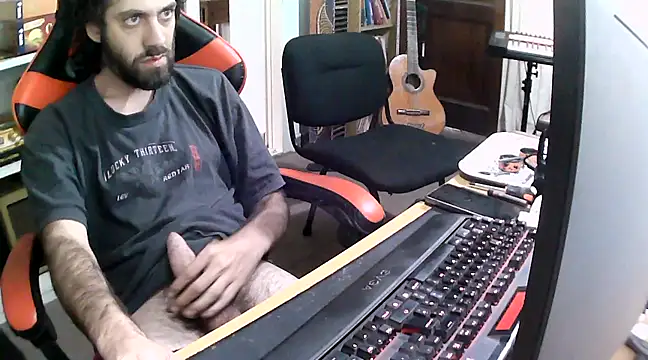 Snapshot of johnwood88 chatting on February 17, 2025, 1:42 pm johnwood88 online show from February 17, 2025, 1:42 pm