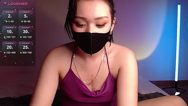 Snapshot of Mellovely chatting on December 7, 2024, 2:13 pm Mellovely online show from December 7, 2024, 2:13 pm