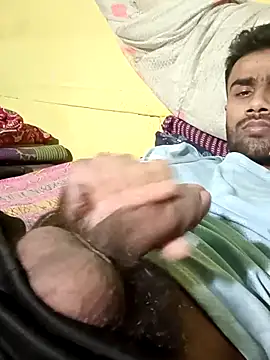 Snapshot of Skinny_Bigass_23 chatting on February 22, 2025, 6:30 pm Skinny Bigass 23 online show from February 22, 2025, 6:30 pm