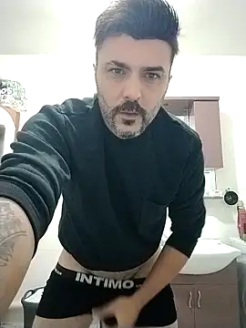 Snapshot of hot_man_eray chatting on November 2, 2025, 3:47 pm hot man eray online show from November 2, 2025, 3:47 pm