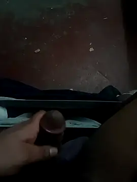 Snapshot of dvaughn3117 chatting on January 1, 2025, 1:37 am dvaughn3117 online show from January 1, 2025, 1:37 am