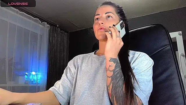 Snapshot of Aria_Dl chatting on January 28, 2025, 3:46 pm Aria Dl online show from January 28, 2025, 3:46 pm