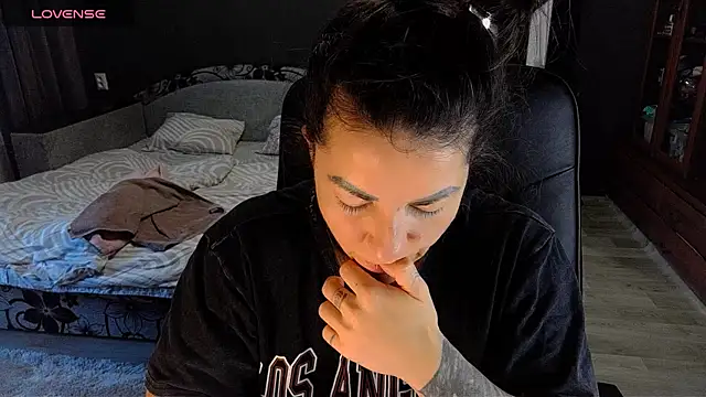 Snapshot of Aria_Dl chatting on September 10, 2025, 12:05 pm Aria Dl online show from September 10, 2025, 12:05 pm