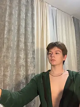 Snapshot of W_N_G_S chatting on December 11, 2024, 11:10 pm W N G S online show from December 11, 2024, 11:10 pm