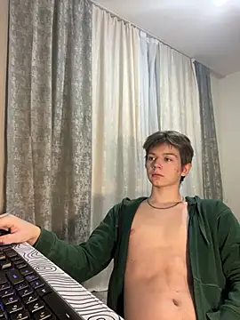 Snapshot of W_N_G_S chatting on December 12, 2024, 10:42 pm W N G S online show from December 12, 2024, 10:42 pm