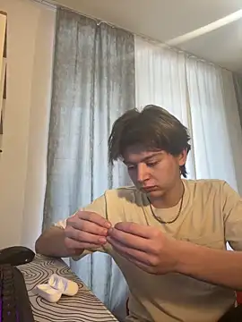 Snapshot of W_N_G_S chatting on March 17, 2025, 2:34 pm W N G S online show from March 17, 2025, 2:34 pm