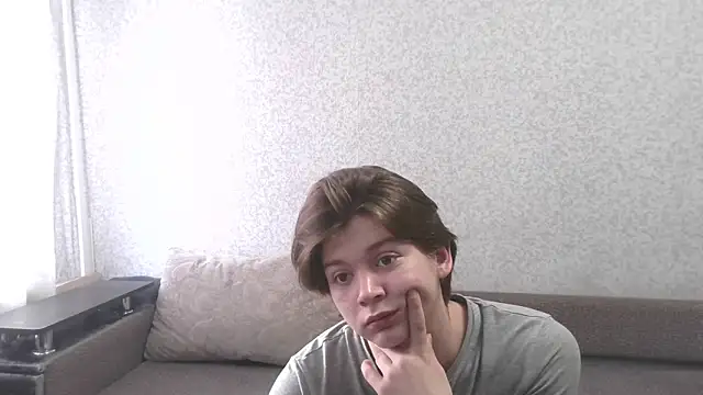 Snapshot of W_N_G_S chatting on October 31, 2025, 11:44 am W N G S online show from October 31, 2025, 11:44 am