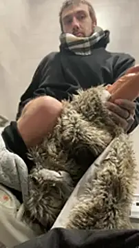 Snapshot of Fuckboy4public chatting on December 20, 2024, 6:02 pm Fuckboy4public online show from December 20, 2024, 6:02 pm