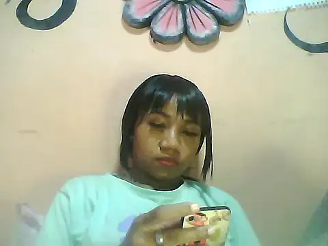 Snapshot of Fariana01 chatting on December 6, 2024, 6:26 am Fariana01 online show from December 6, 2024, 6:26 am