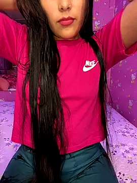 Snapshot of Velyn_18 chatting on November 9, 2025, 3:16 am Velyn 18 online show from November 9, 2025, 3:16 am