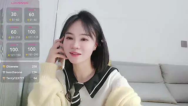 Snapshot of Koi-m- chatting on February 17, 2025, 3:15 am Koi-m- online show from February 17, 2025, 3:15 am